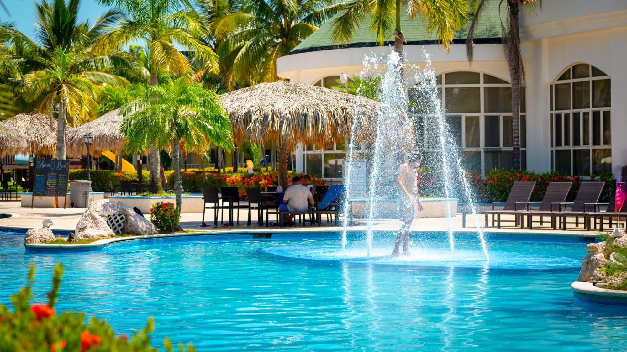 La Ensenada Beach Resort Tela Buitenkant foto